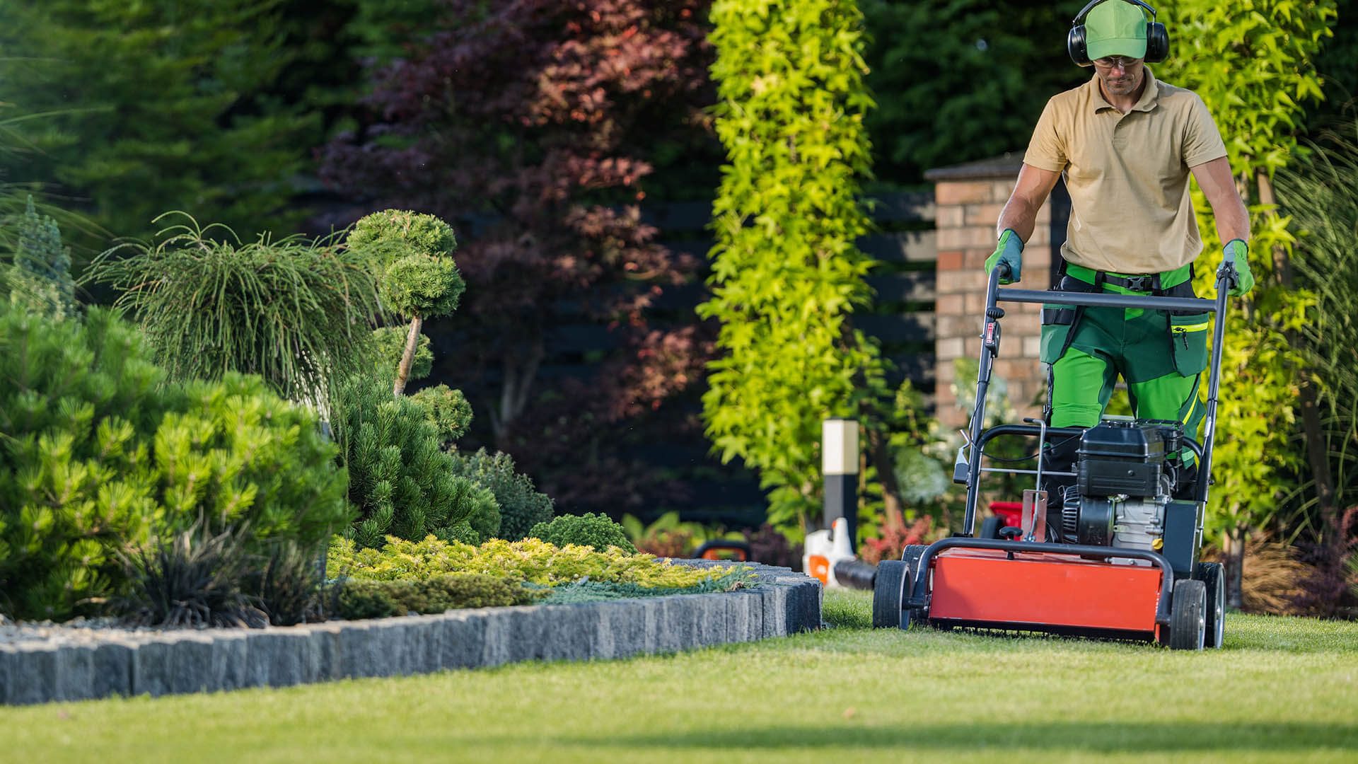 lawn-maintenance-professional-at-work-2026-01-07-07-14-50-utc